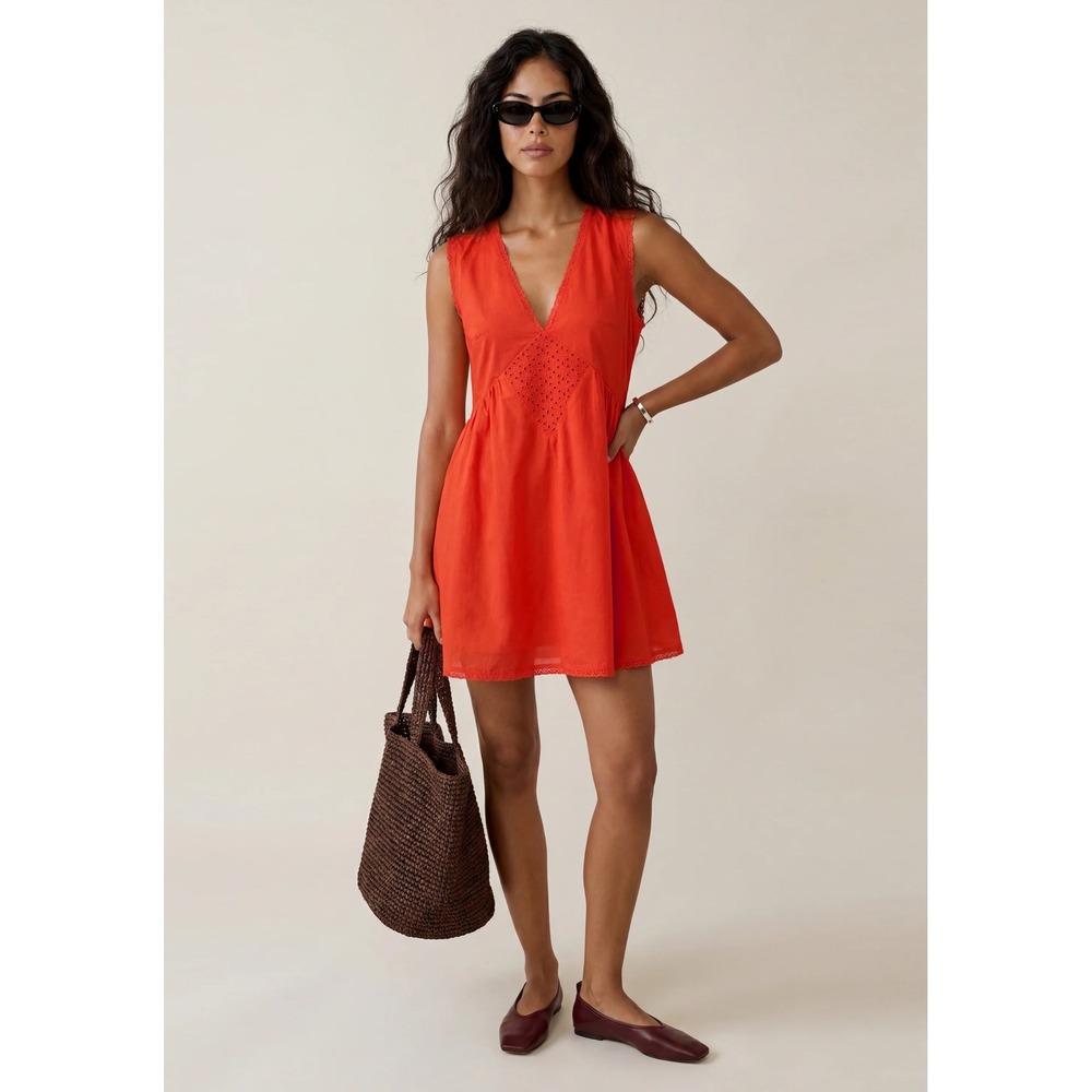 Kourt Tatiana Red Cotton Eyelet V-Neck Mini Dress Sleeveless Size S NEW